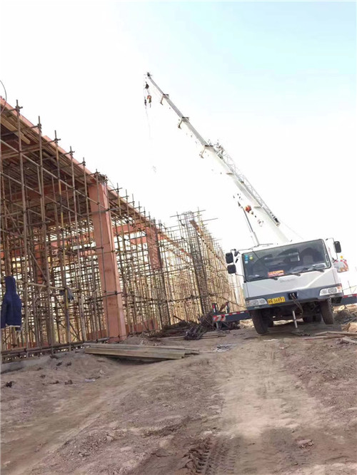 张店区吊车作业的安全注意事项有哪些？